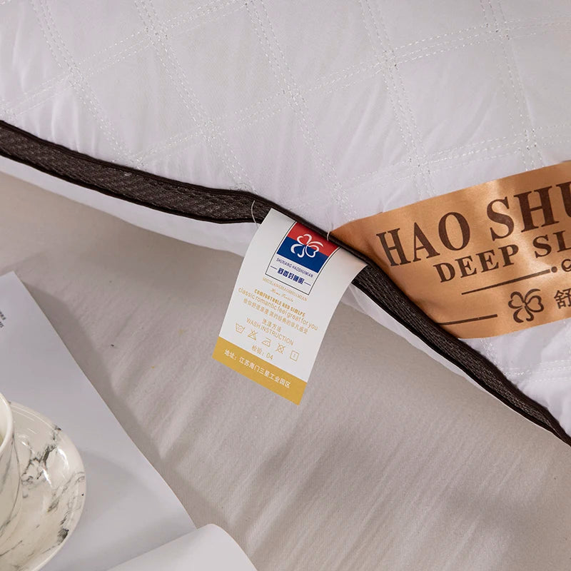 Cotton Single Pillow, Comfortable And Breathable.