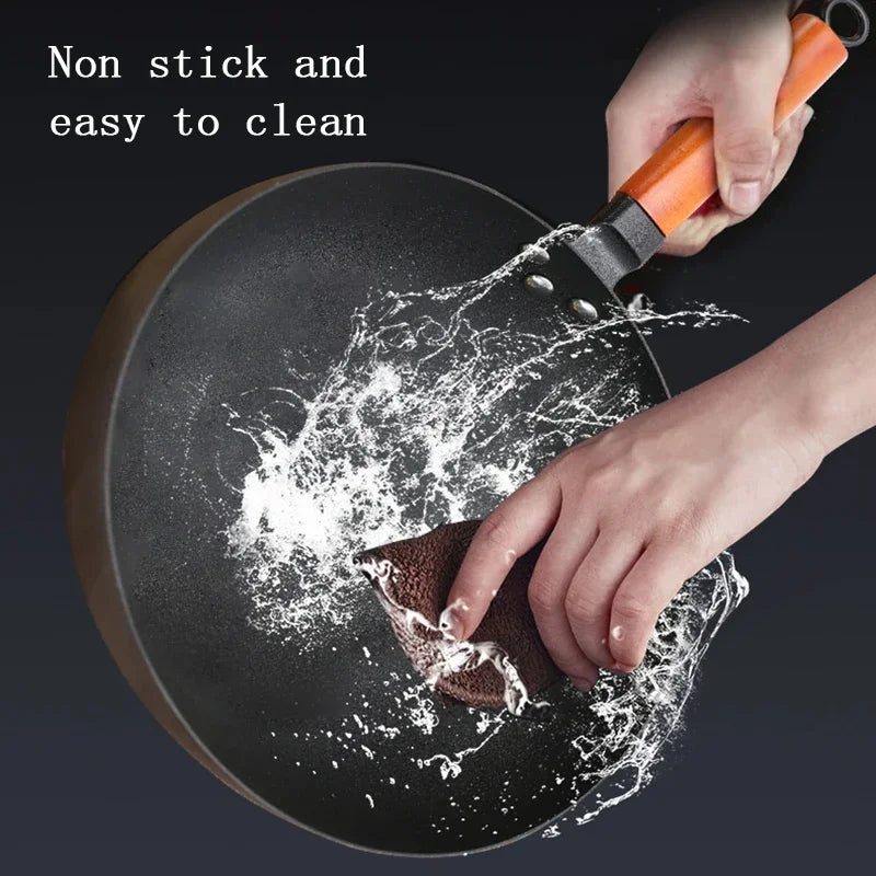 Cast Iron Pot Vintage Forged Chinese Wok Non-stick Frying Pan  Home 26CM Kitchen Wok Cooking Pot for Induction Cooker Gas Stove