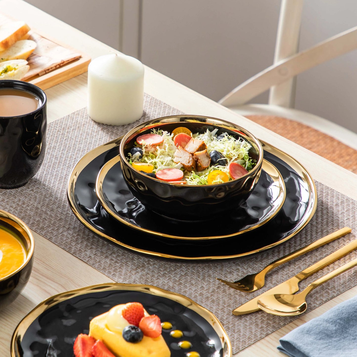 16/32 Piece Black Porcelain Dinnerware Set with Gold