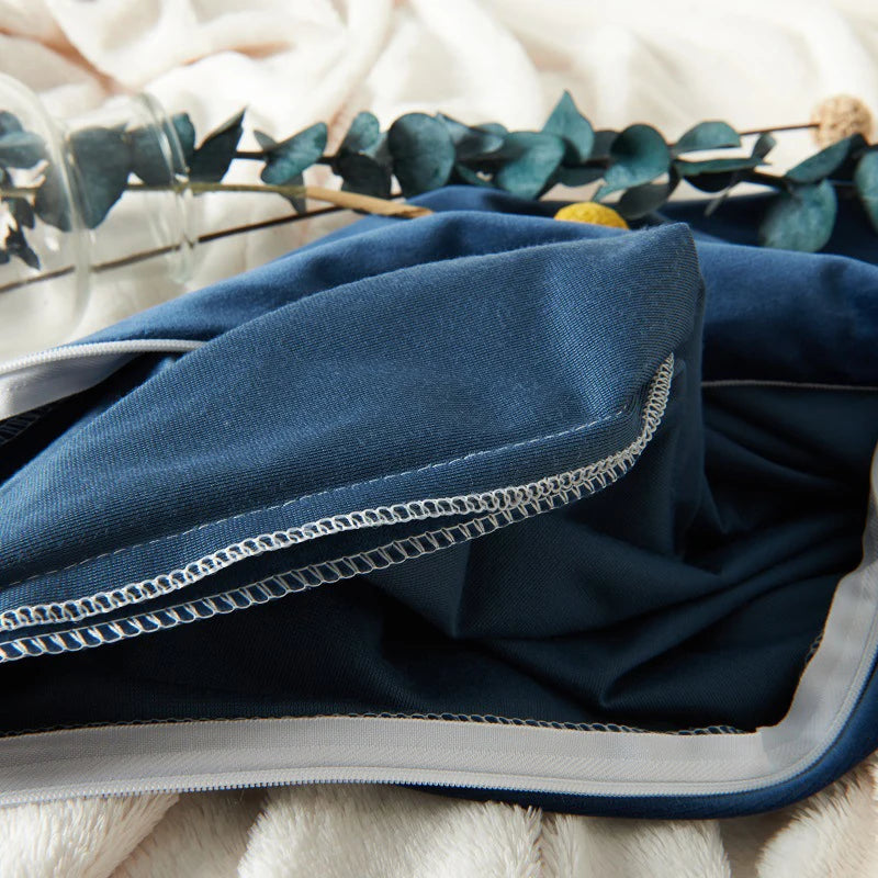Velvet Lumber Pillow  Cojines